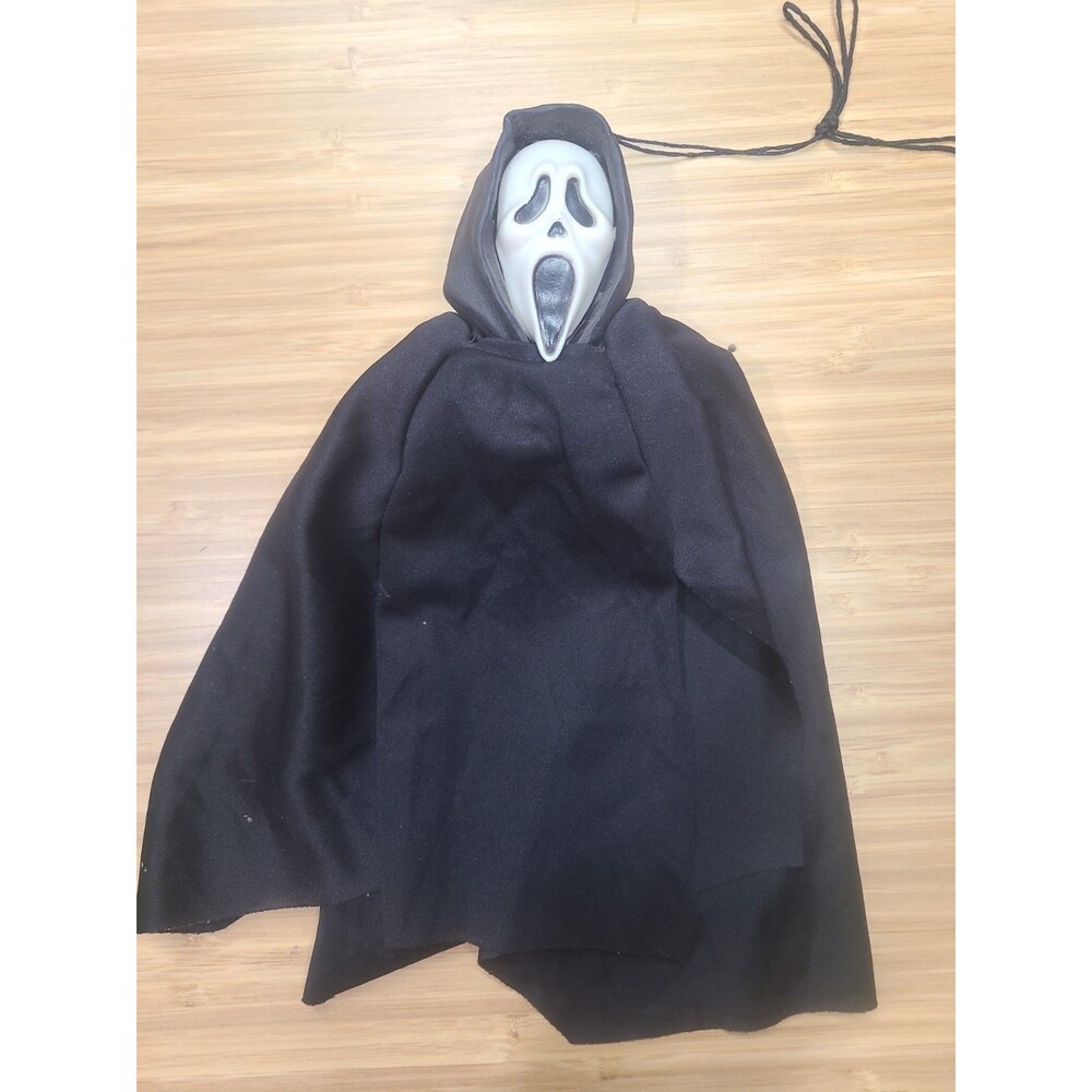 Vintage Fun World Scream Movie Ghost Face Hanging Halloween Decoration